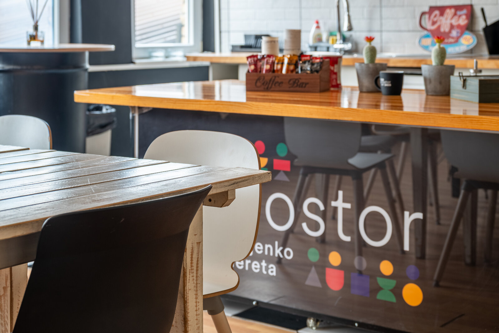 Bar pult, poslovni prostor